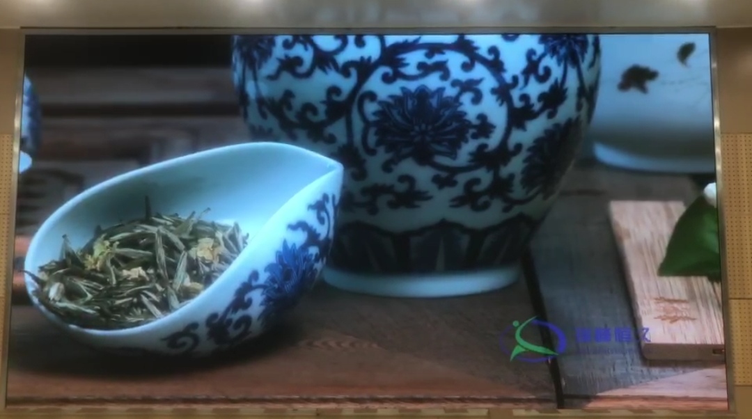 威海武漢理工大馬房山校區(qū)室內(nèi)全彩P1.8安裝完畢    尺寸：5.12*2.72    像素點(diǎn)：2752*1462